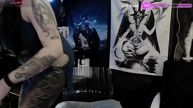 Evil Queen 666 online show from 02.12.26