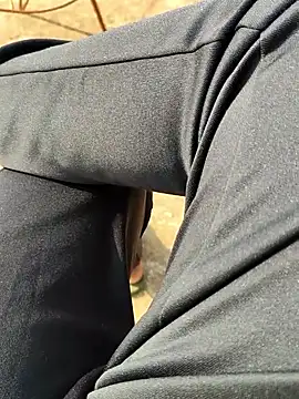 Brown Munda047 online show from 01.06.26