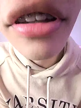 Snapshot of Dmitri_Aksnes chatting on 03.28.26 Dmitri Aksnes online show from 03.28.26