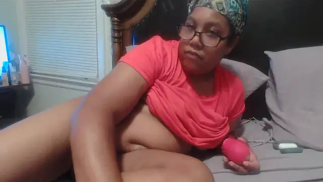 ebonyred online show from 10.07.25