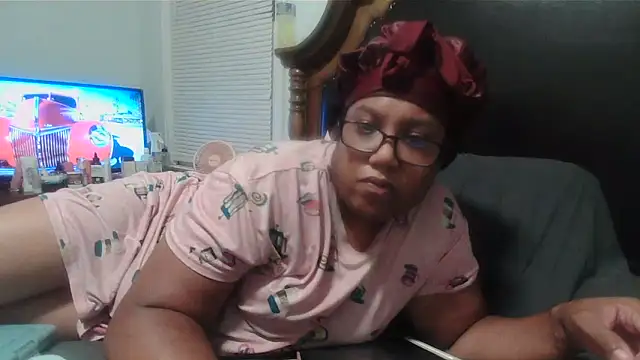 Snapshot of ebonyred chatting on 06.29.26 ebonyred online show from 06.29.26