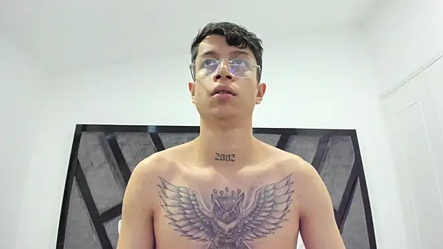 Snapshot of AgarEvans chatting on 01.15.25 AgarEvans online show from 01.15.25