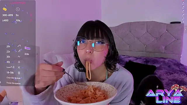 Snapshot of arysUwU chatting on 09.20.25 arysUwU online show from 09.20.25