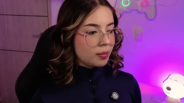 EmilyMiller  online show from 06.19.26