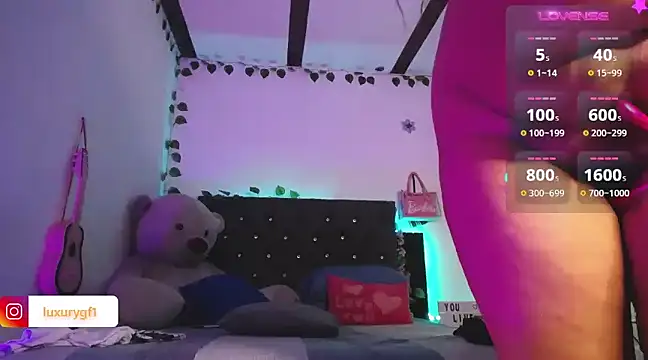 Snapshot of Pocahontaslovex chatting on 01.12.25 Pocahontaslovex online show from 01.12.25