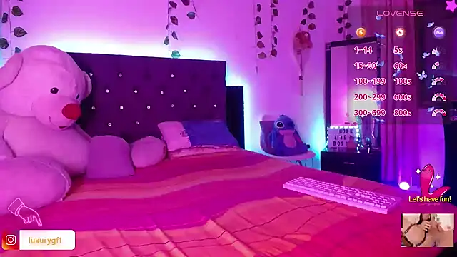 Snapshot of Pocahontaslovex chatting on 09.27.25 Pocahontaslovex online show from 09.27.25