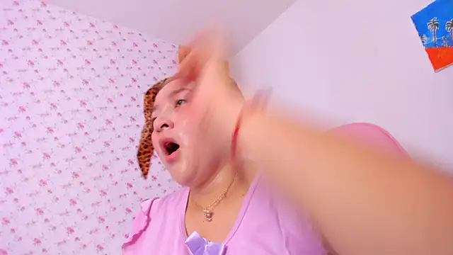 Soyqueen online show from 04.30.26
