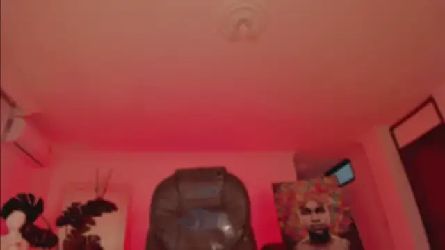 Taylor  foxxx online show from 12.12.24