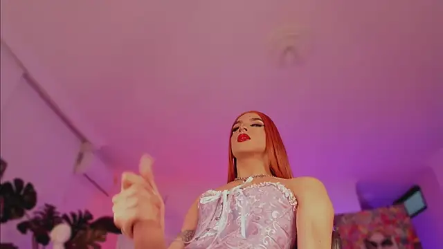 Taylor  foxxx online show from 12.29.24