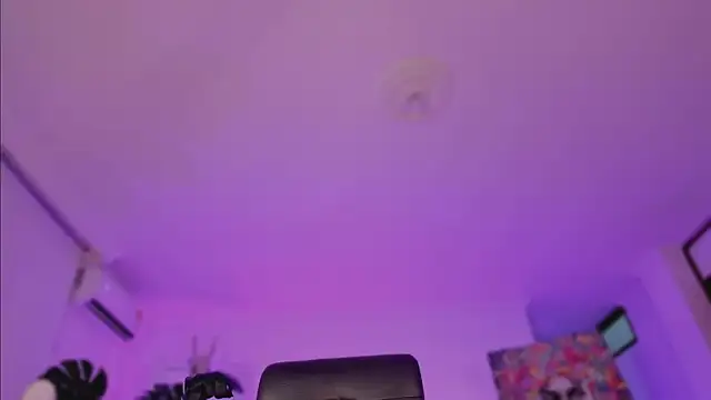 Taylor  foxxx online show from 01.11.25