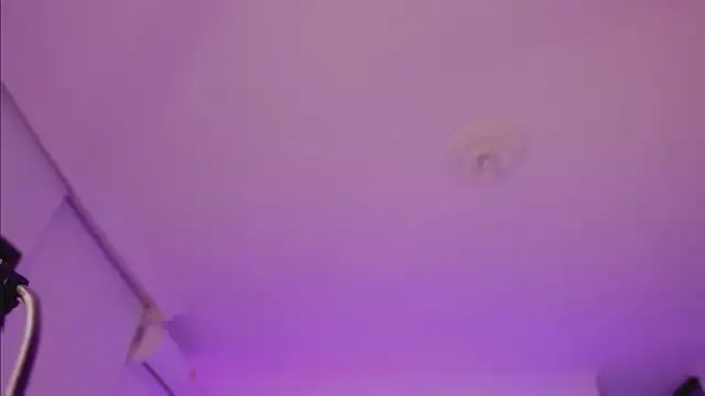 Taylor  foxxx online show from 01.30.25