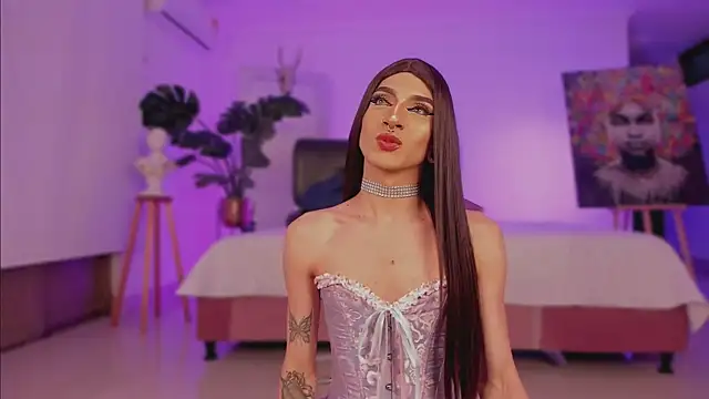 Taylor  foxxx online show from 01.30.25