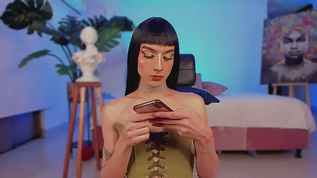 Taylor  foxxx online show from 02.18.25