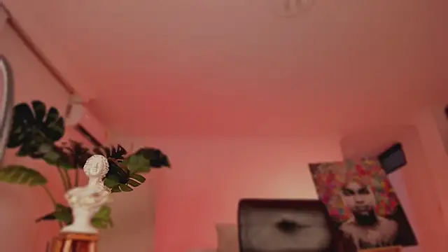 Taylor  foxxx online show from 03.20.25