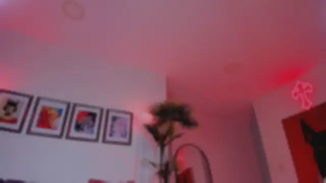 Taylor  foxxx online show from 09.13.25