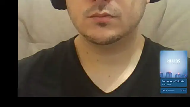 Snapshot of ShiitakeBR chatting on 03.07.25 ShiitakeBR online show from 03.07.25