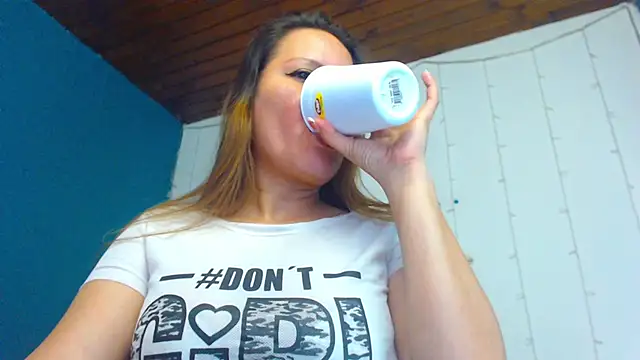 camila delarosa online show from 01.16.25