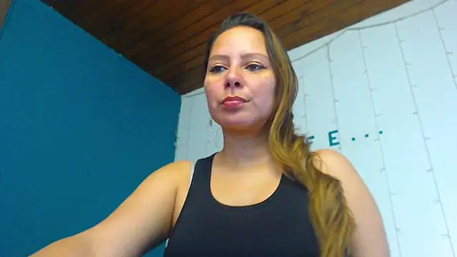 camila delarosa online show from 01.21.25