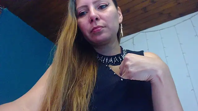 camila delarosa online show from 02.01.25