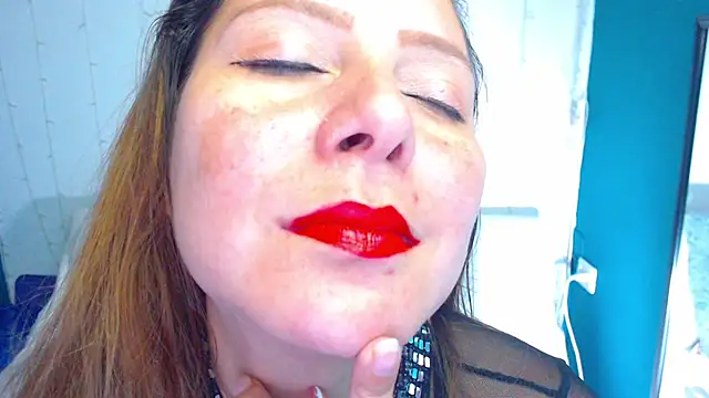 camila delarosa online show from 02.04.25