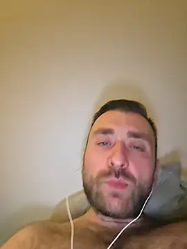 Snapshot of TIGERRR86 chatting on 04.02.26 TIGERRR86 online show from 04.02.26