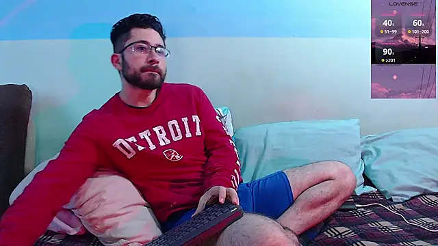 Snapshot of teddy_foster chatting on 02.17.25 teddy foster online show from 02.17.25