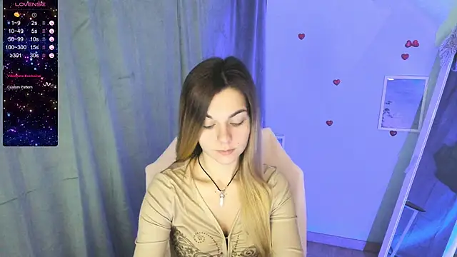 Snapshot of Sweet_me_ chatting on 12.17.24 Sweet me online show from 12.17.24