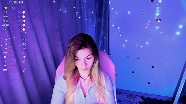 Sweet me  online show from 12.21.25