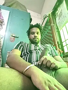 Snapshot of Dinesh2151@xh chatting on 04.30.26 Dinesh2151xh online show from 04.30.26
