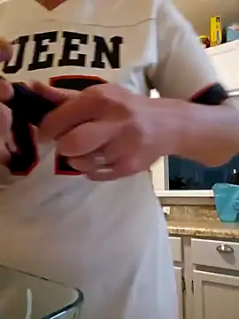 Snapshot of Dixiefaye_Pika chatting on 02.19.25 Dixiefaye Pika online show from 02.19.25