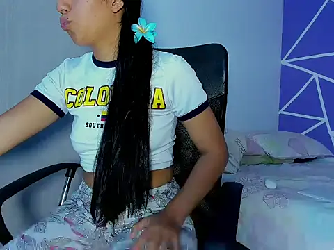 skinnyanai2 online show from 10.11.25