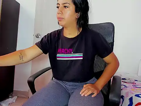 skinnyanai2 online show from 12.19.25