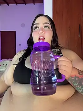 Venus queenn online show from 10.20.25