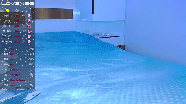 Snapshot of kitti_kaattt chatting on 02.28.25 kitti kaattt online show from 02.28.25