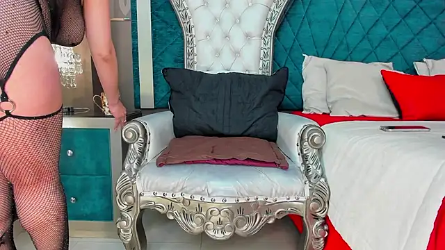 Janna Rousse  online show from 11.12.25