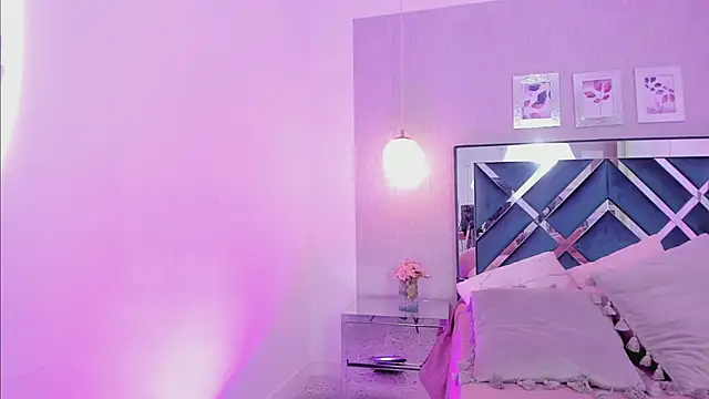 Miakhalifa 7 online show from 02.25.25