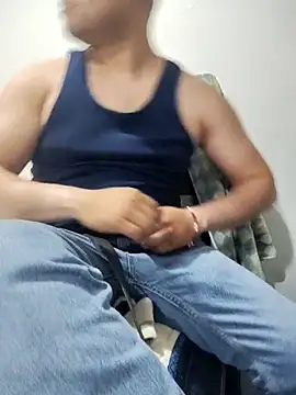 Snapshot of Potro23hotzen chatting on 03.31.26 Potro23hotzen online show from 03.31.26