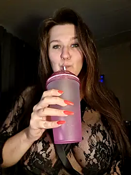 Snapshot of Kismet_Nyx chatting on 10.19.25 Kismet Nyx online show from 10.19.25