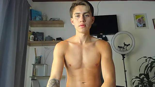 manucute 23  online show from 12.05.25