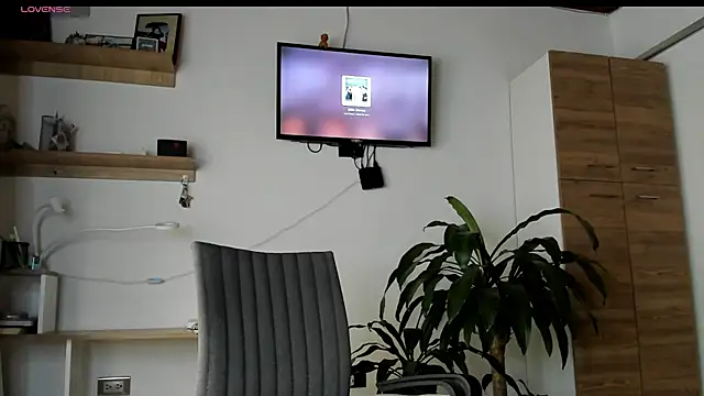 Snapshot of manucute_23_ chatting on 06.16.26 manucute 23 online show from 06.16.26