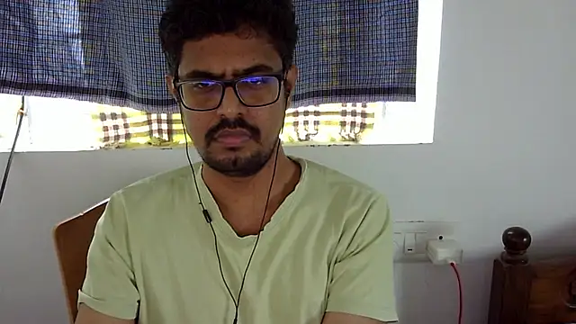 Snapshot of The_SHY_uncut chatting on 11.24.25 The SHY uncut online show from 11.24.25