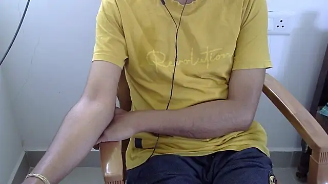 Snapshot of The_SHY_uncut chatting on 03.23.26 The SHY uncut online show from 03.23.26