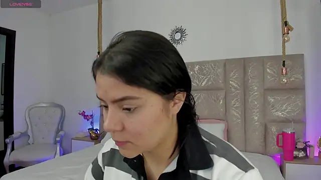 Oriana Guzman online show from 07.31.26