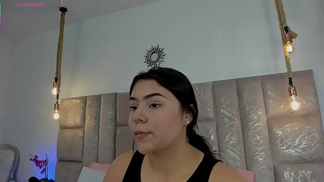Oriana Guzman online show from 08.07.26