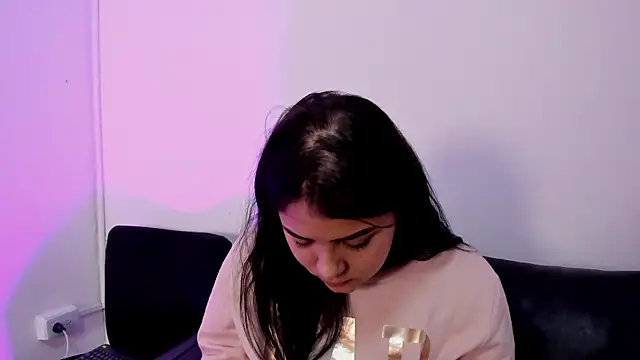 Oriana Guzman online show from 08.08.26