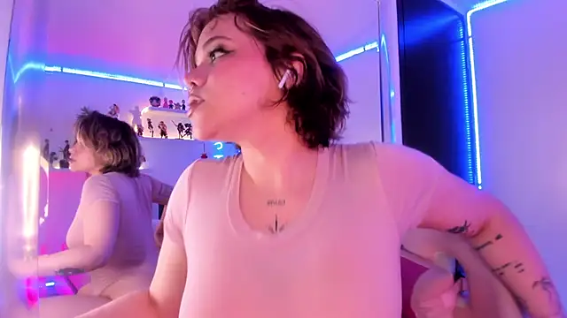 albaismynameX online show from 03.04.25