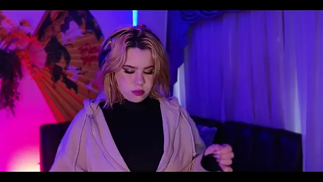 albaismynameX online show from 11.10.25