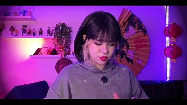 albaismynameX online show from 03.10.26