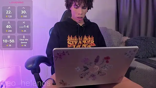 kleo helenos online show from 04.25.26