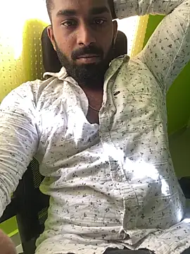 Handsomehunk 4U online show from 12.10.24